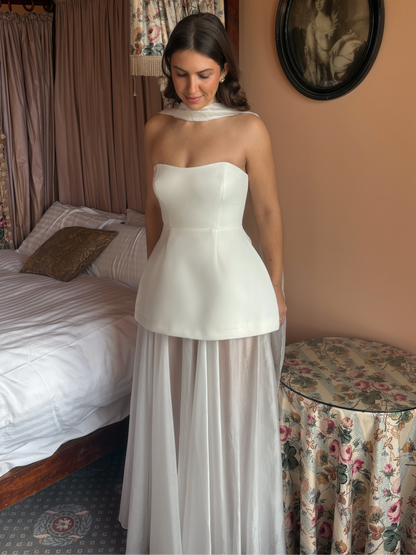 Harper Hourglass Top